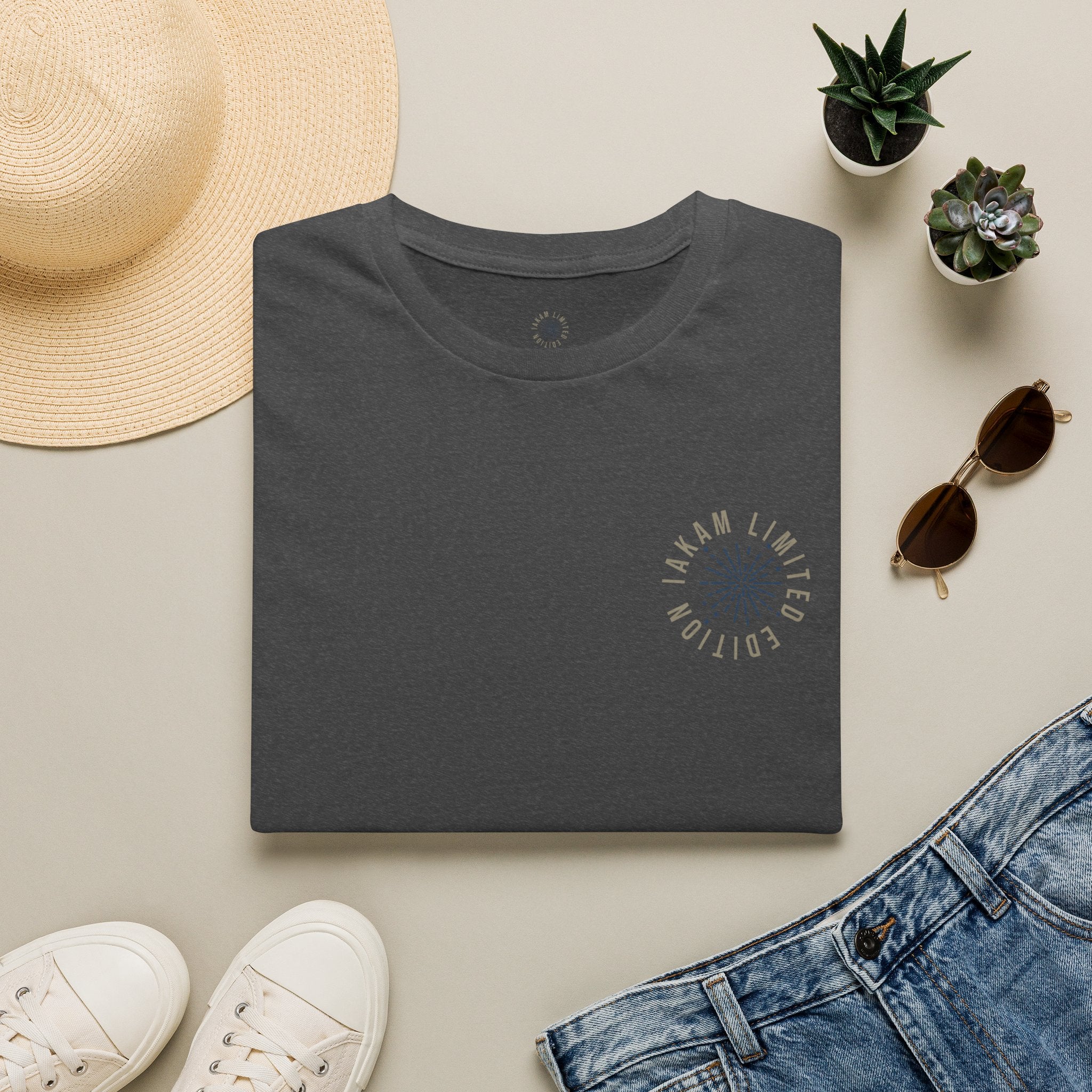 Limited Edition IAKAM Limited Edition' Graphic Tee