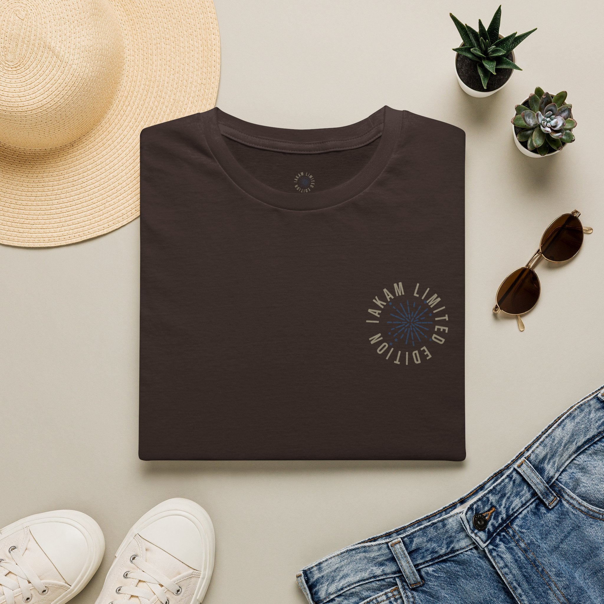 Limited Edition IAKAM Limited Edition' Graphic Tee