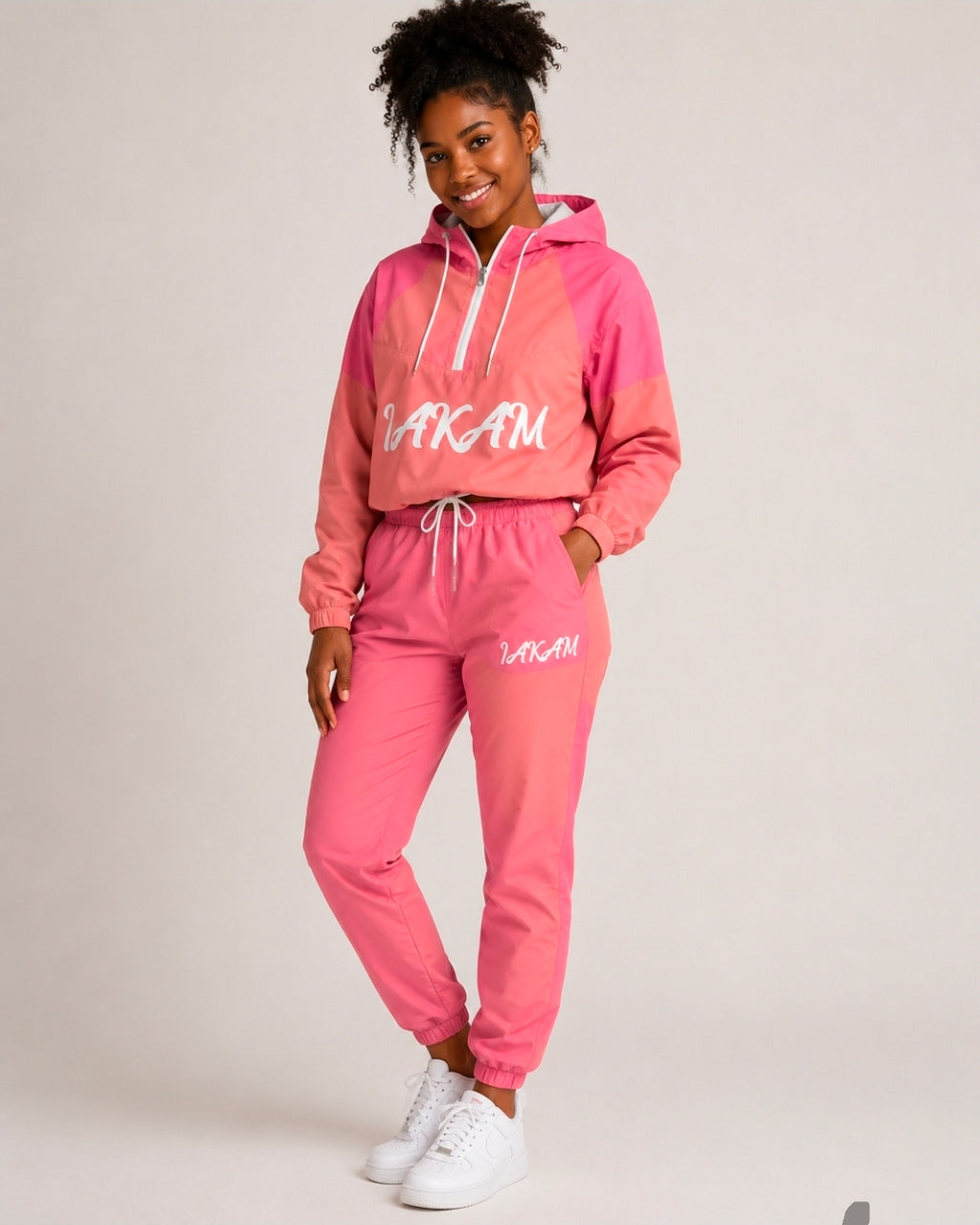 FUSION Women's Windbreaker: Stylish Cropped Design for Outdoor Comfort