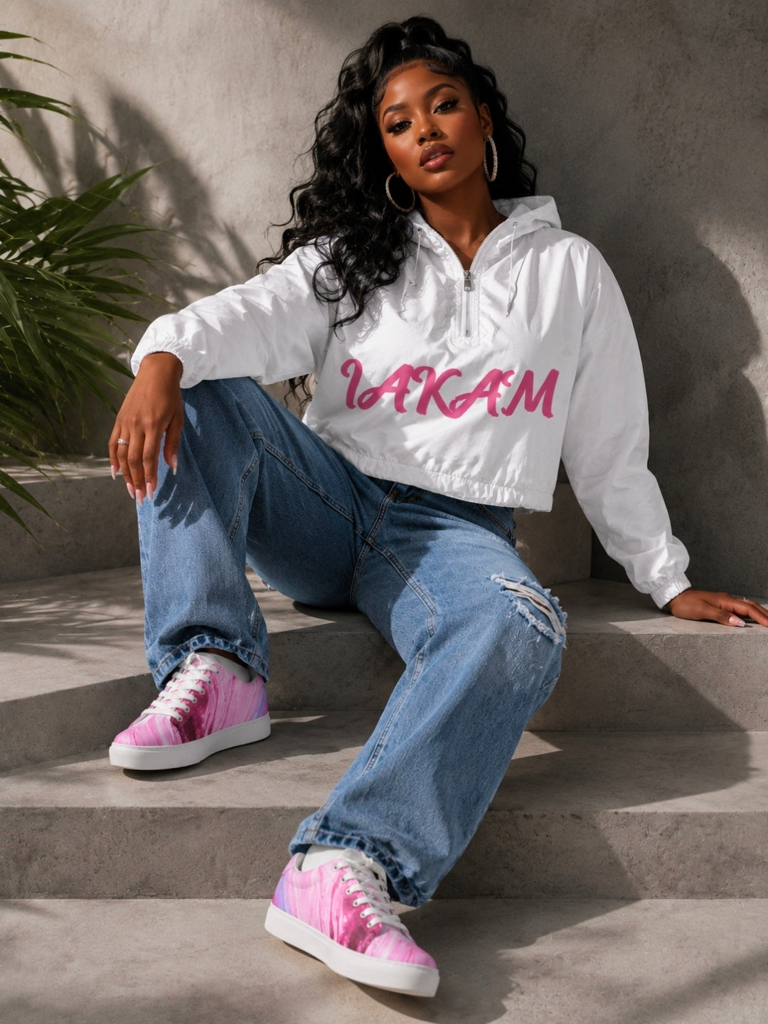 IAKAM Women's Cropped Windbreaker – Lightweight and Stylish Activewear for Every Season