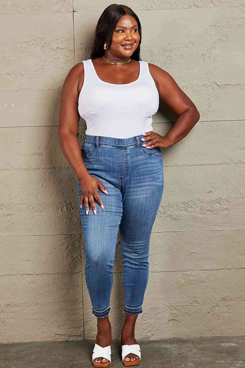 Judy Blue Janavie Full Size High Waisted Pull On Skinny Jeans - IAKAM