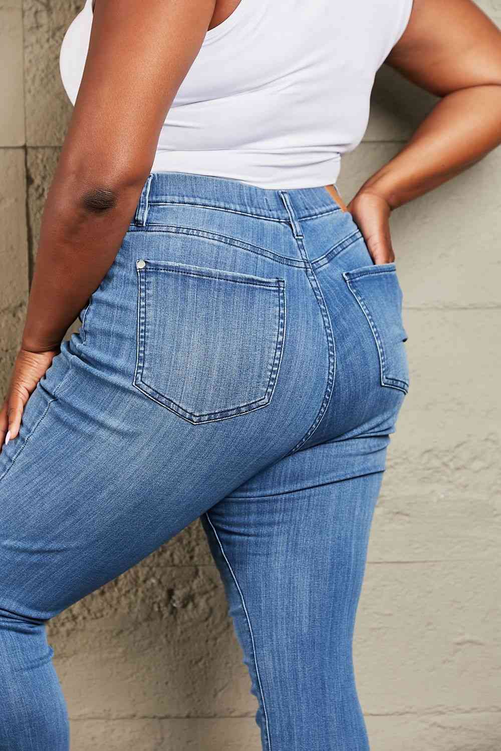 Judy Blue Janavie Full Size High Waisted Pull On Skinny Jeans - IAKAM