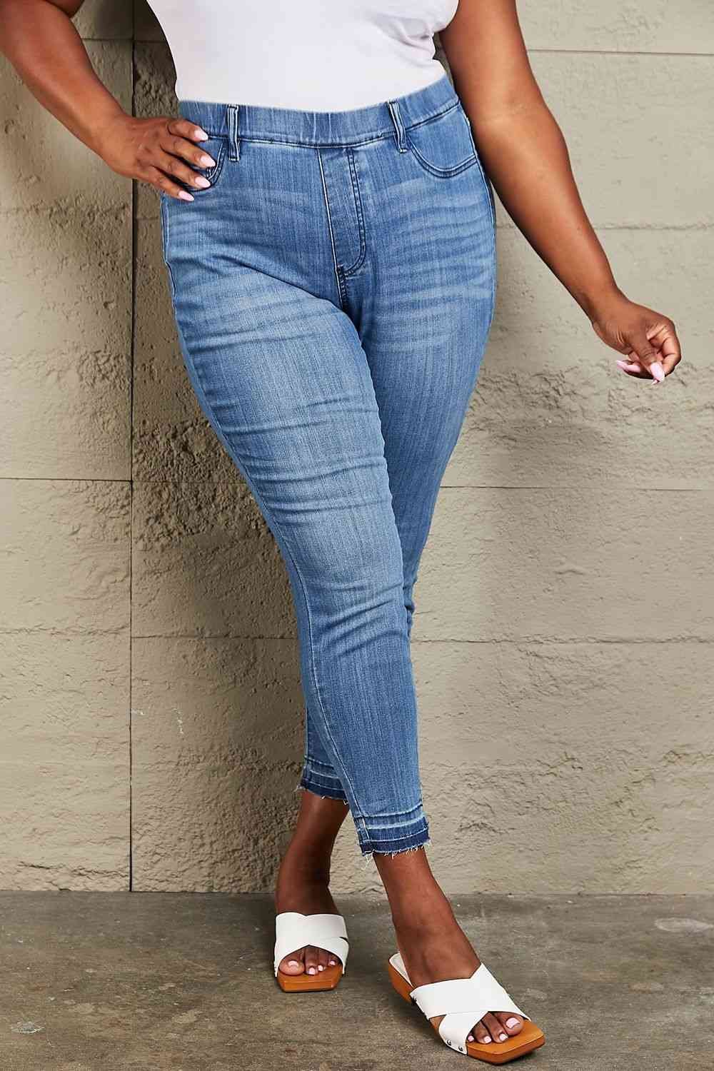 Judy Blue Janavie Full Size High Waisted Pull On Skinny Jeans - IAKAM